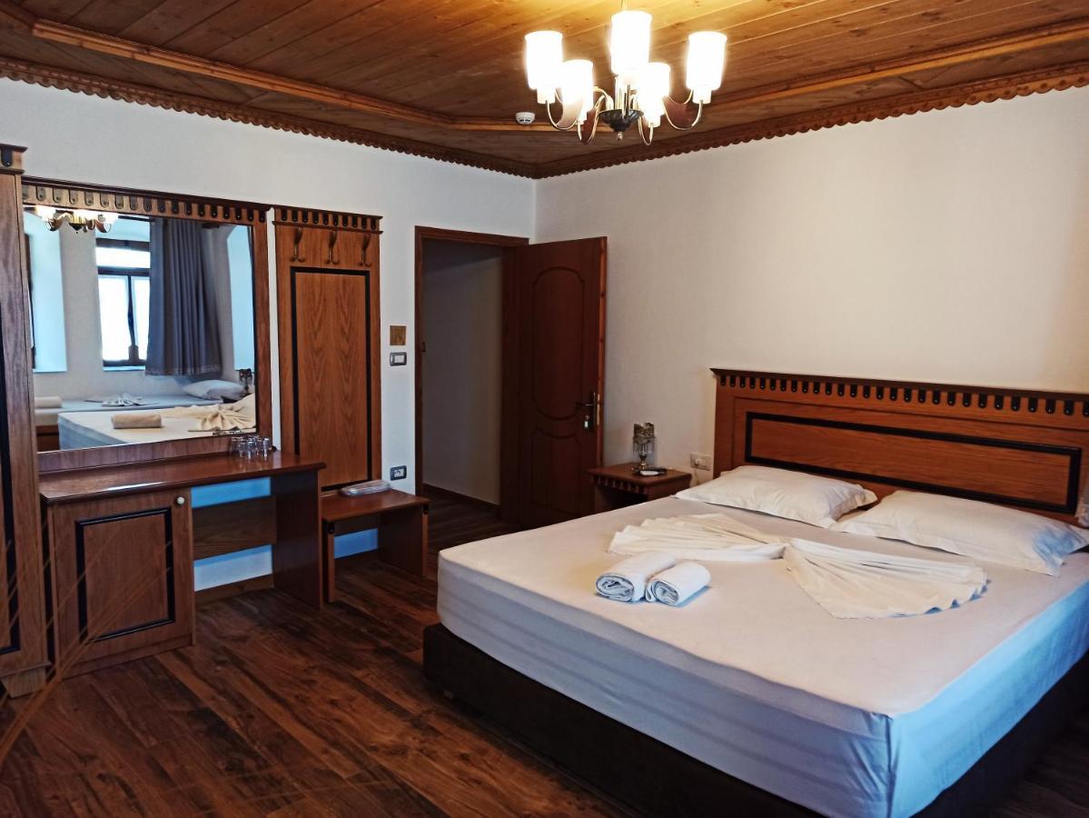 Boutique Hotel Praga Gjirokastër Eksteriør bilde