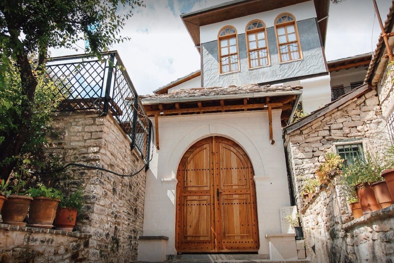 Boutique Hotel Praga Gjirokastër Eksteriør bilde